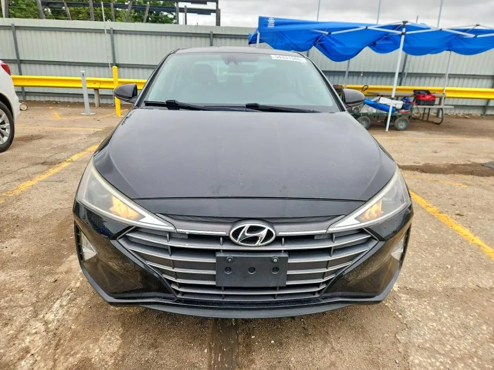 2019 HYUNDAI ELANTRA SEL  