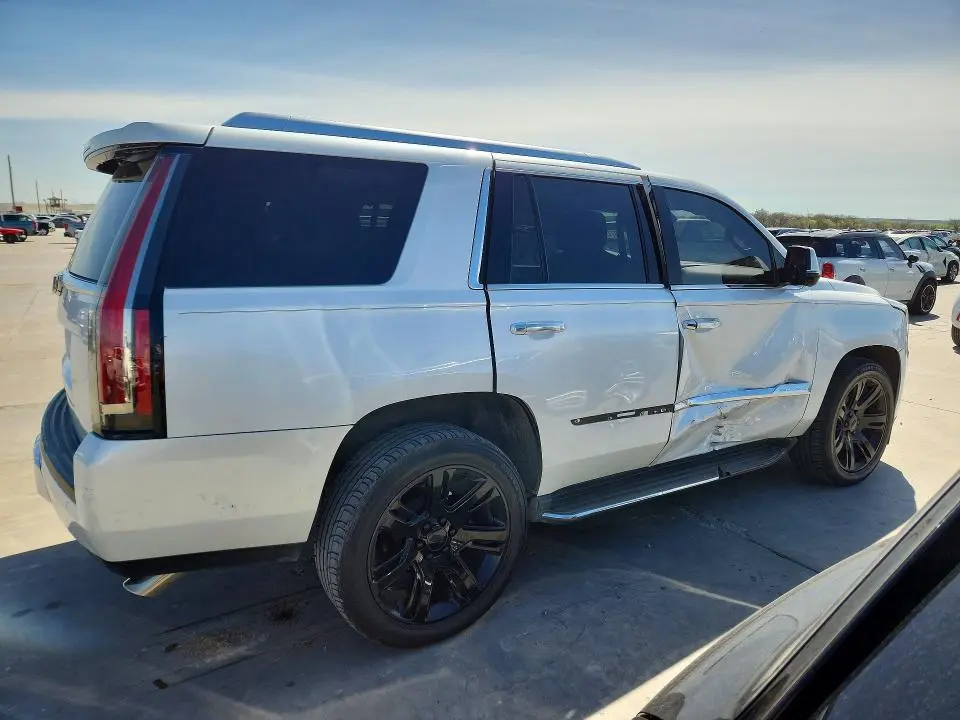 2016 CADILLAC ESCALADE LUXURY  