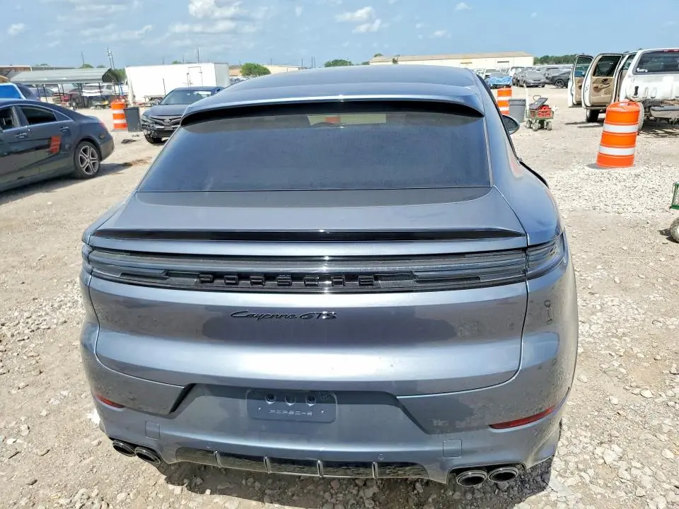 2026 PORSCHE CAYENNE GTS COUPE  