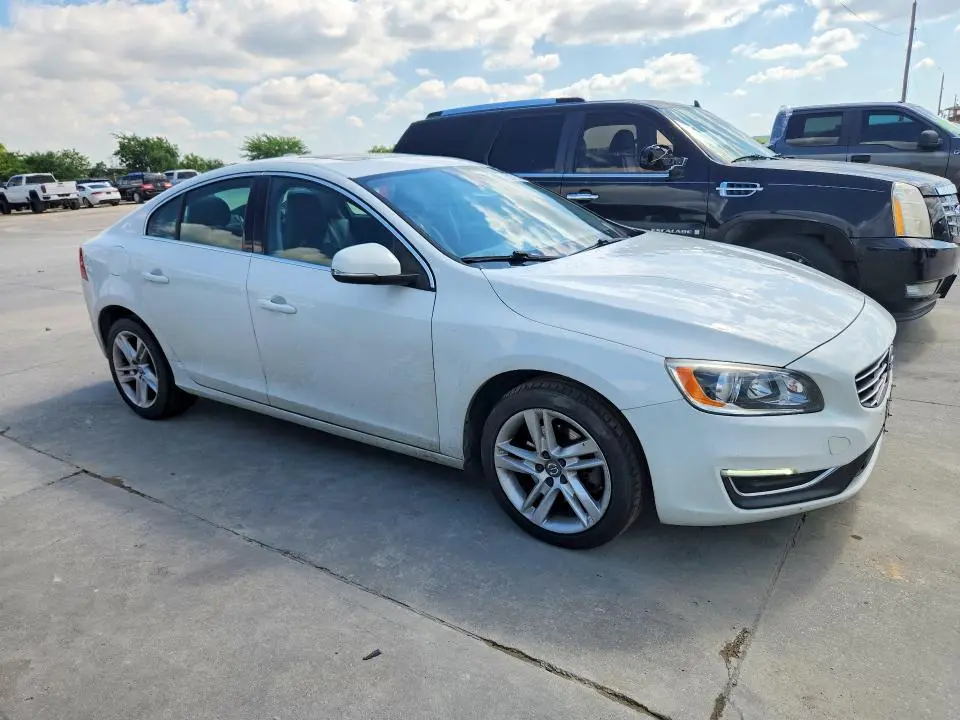 2015 VOLVO S60 PREMIER  