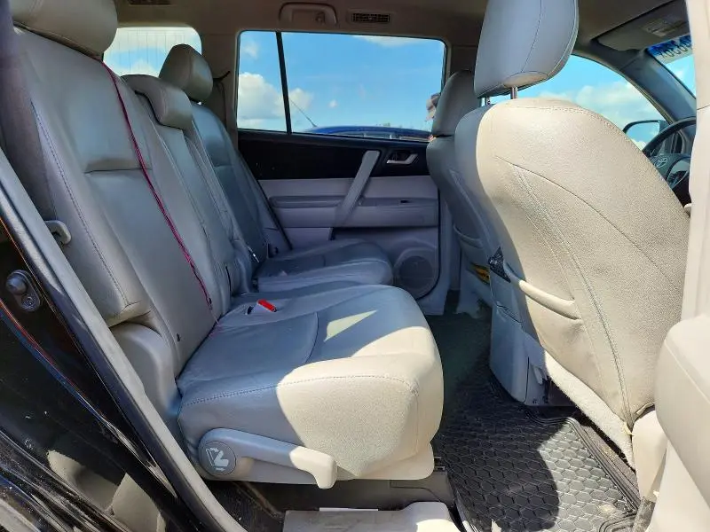 2013 TOYOTA HIGHLANDER BASE  
