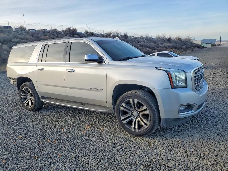 2018 GMC YUKON XL K1500 SLT  
