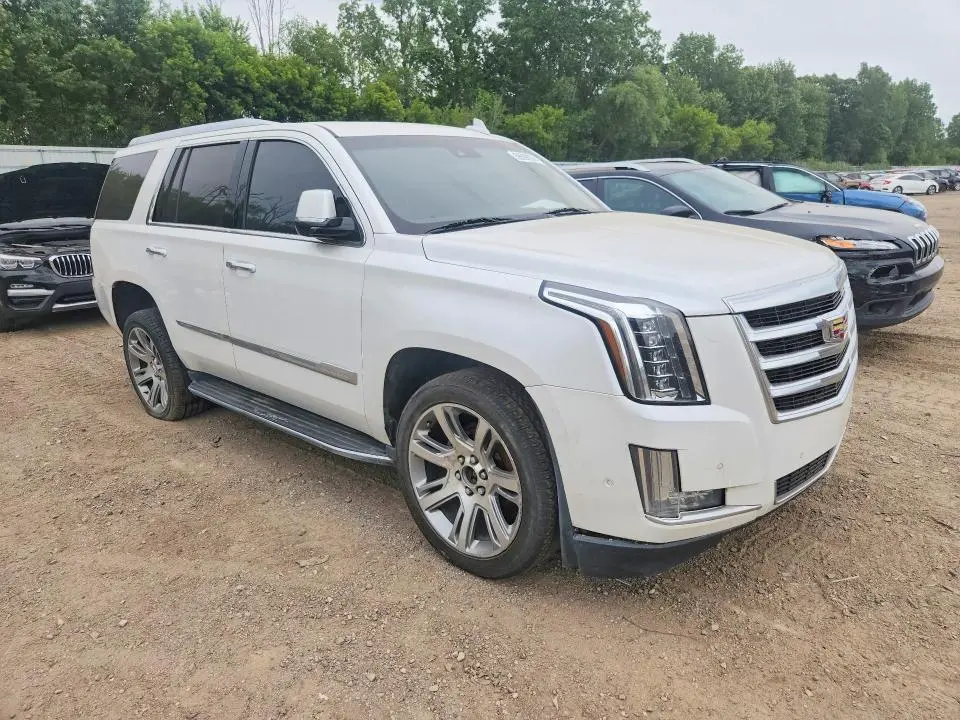 2017 CADILLAC ESCALADE 4WD LUXURY