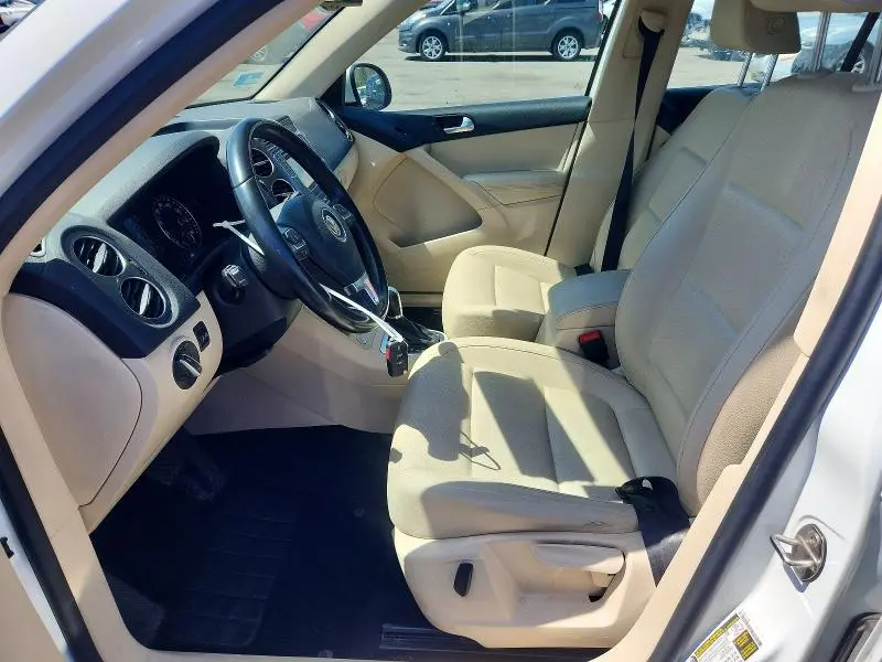 2016 VOLKSWAGEN TIGUAN S  