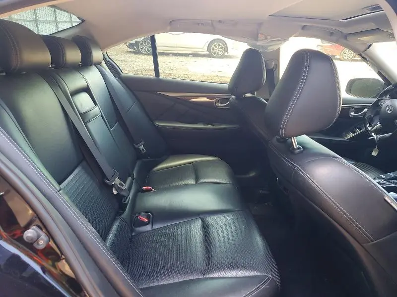 2016 INFINITI Q50 RED SPORT 400  