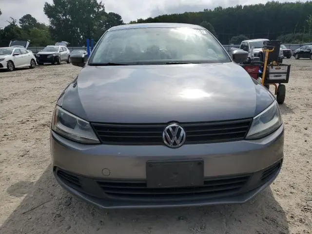 2011 VOLKSWAGEN JETTA BASE  