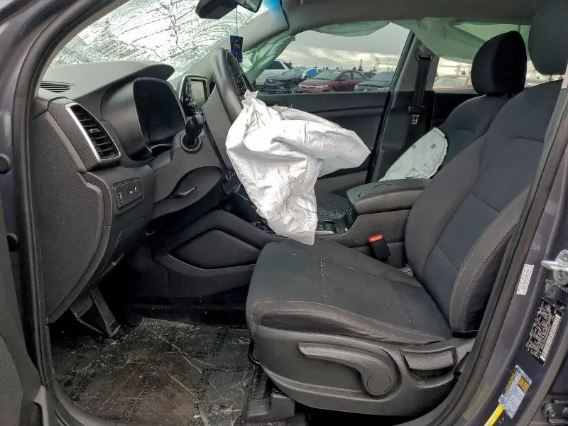 2019 HYUNDAI TUCSON SE  