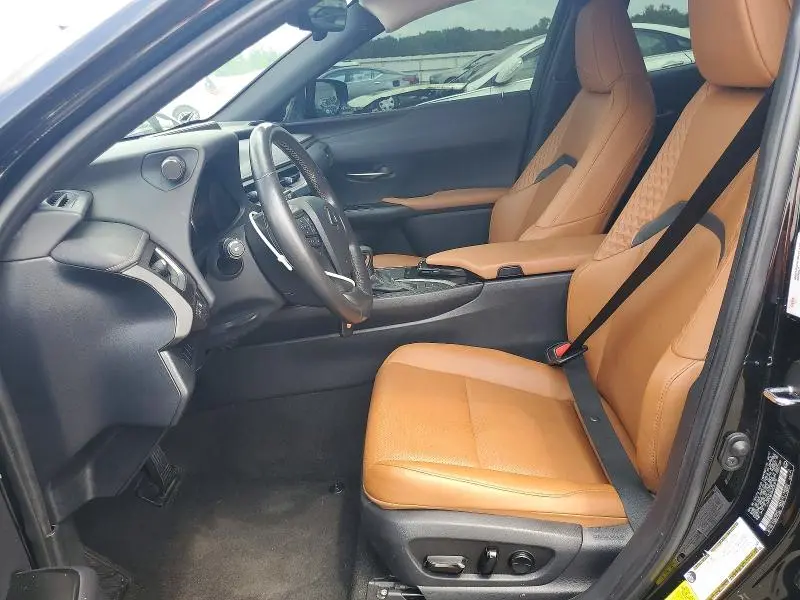 2021 LEXUS UX 200 BASE  