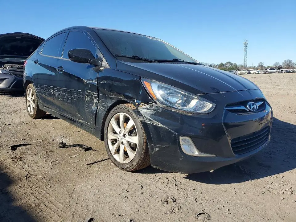 2012 HYUNDAI ACCENT GLS  