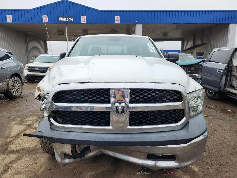 2015 RAM 1500 ST  