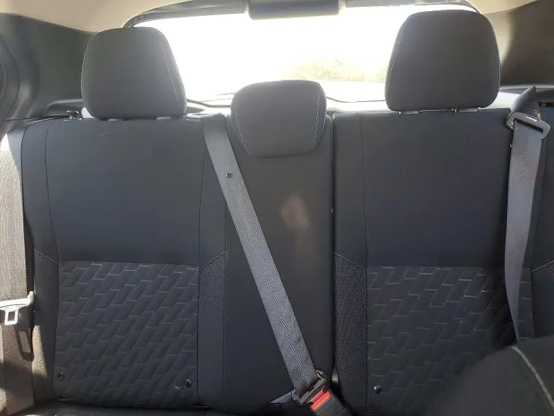 2022 NISSAN KICKS S  
