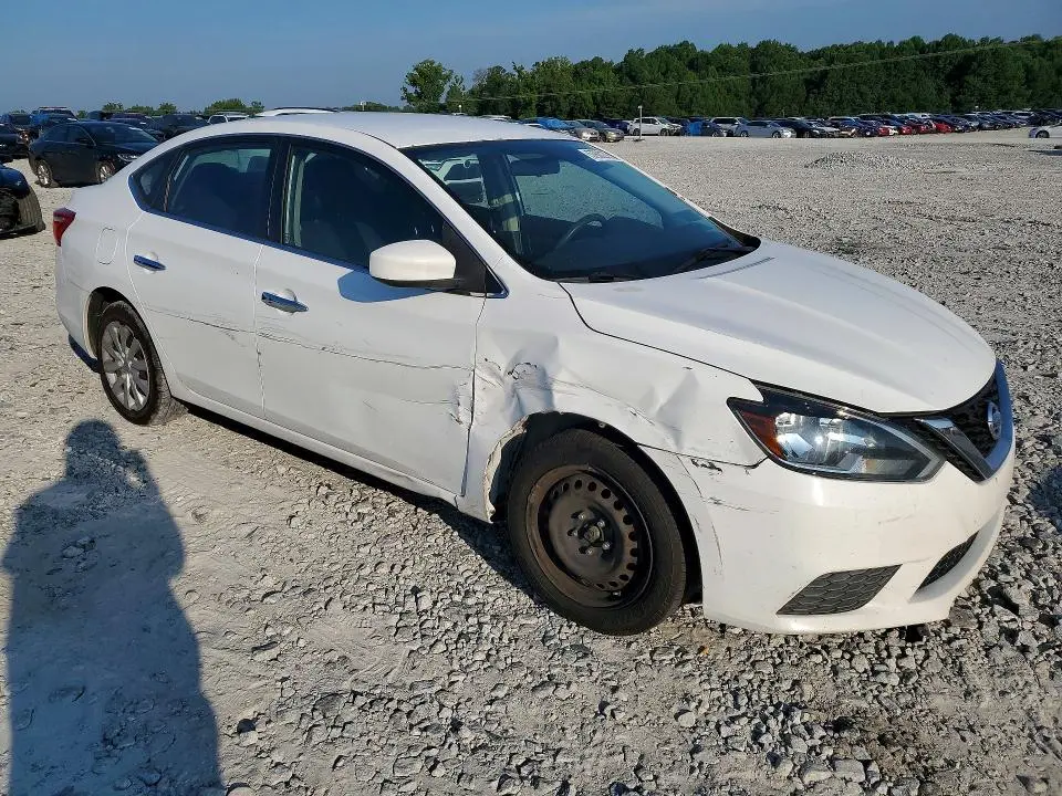 2016 NISSAN SENTRA SV  