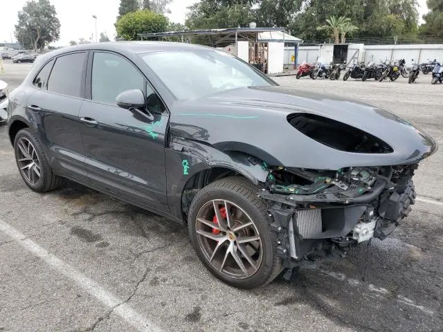 2024 PORSCHE MACAN S  