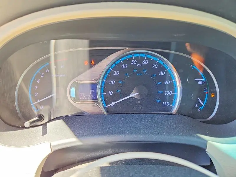 2011 TOYOTA SIENNA LIMITED 7-PASSENGER  