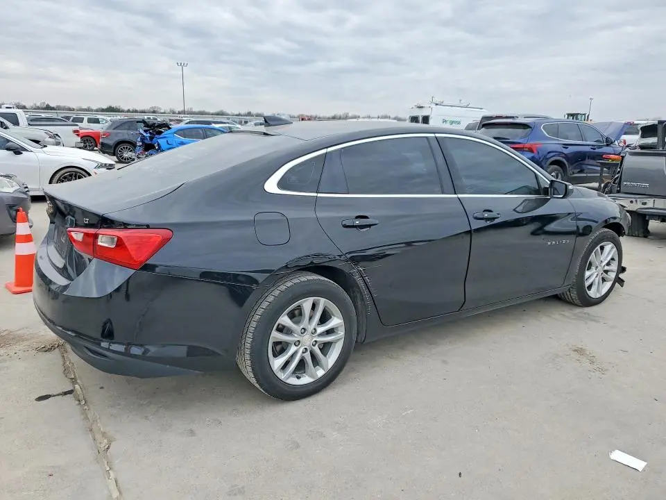 2017 CHEVROLET MALIBU LT  