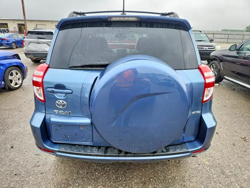 2011 TOYOTA RAV4 LIMITED  