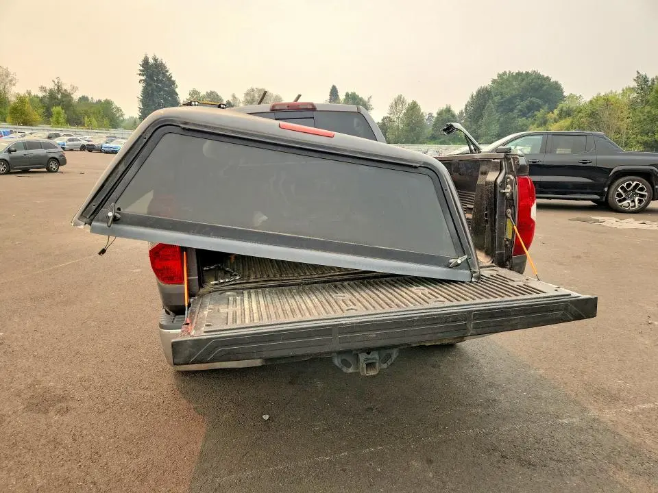 2015 TOYOTA TUNDRA SR5  