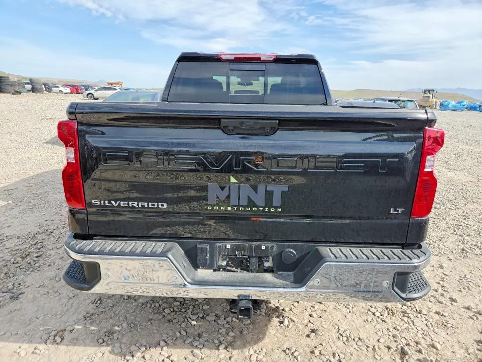 2026 CHEVROLET SILVERADO K1500 LT  