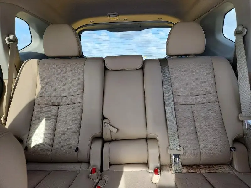 2016 NISSAN ROGUE SL  