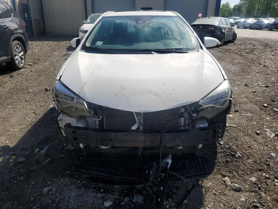2017 TOYOTA COROLLA SE  
