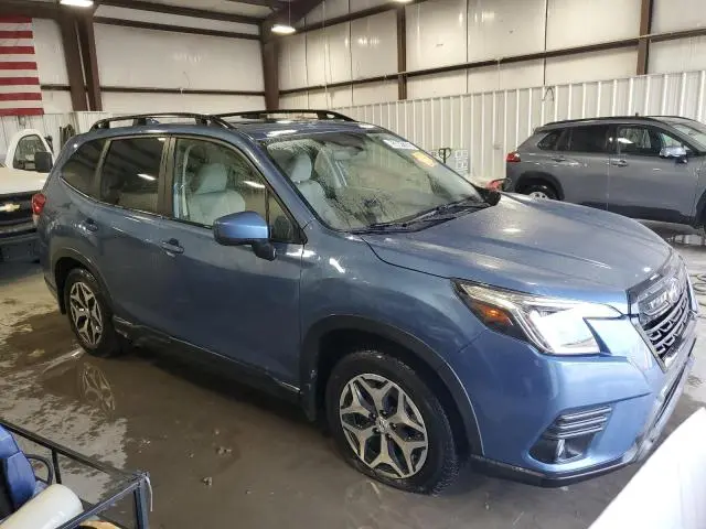 2022 SUBARU FORESTER PREMIUM