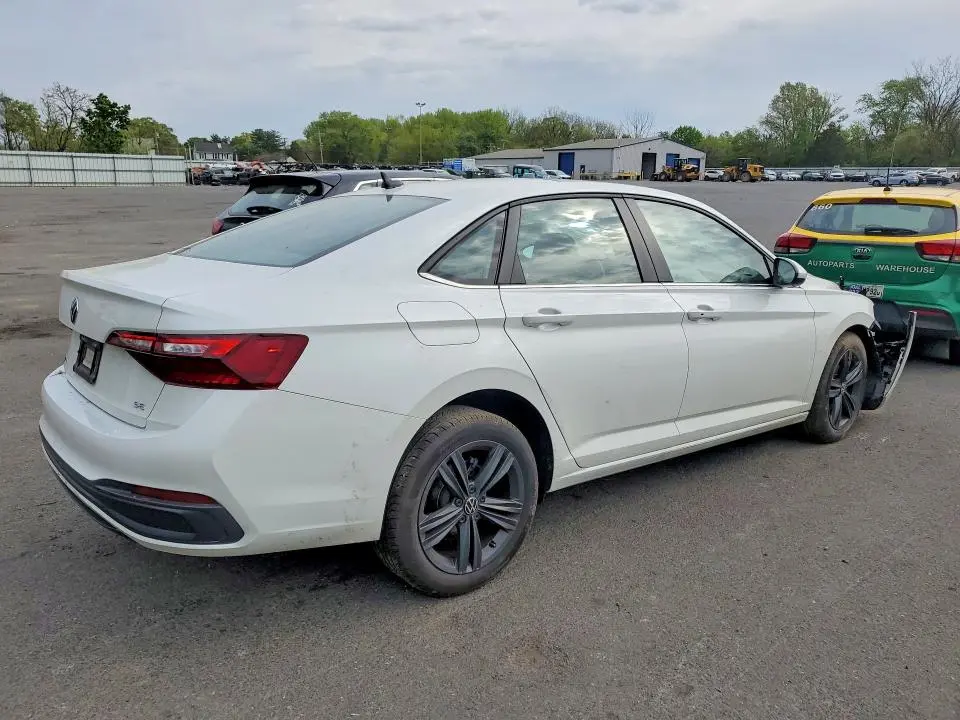 2022 VOLKSWAGEN JETTA SE  