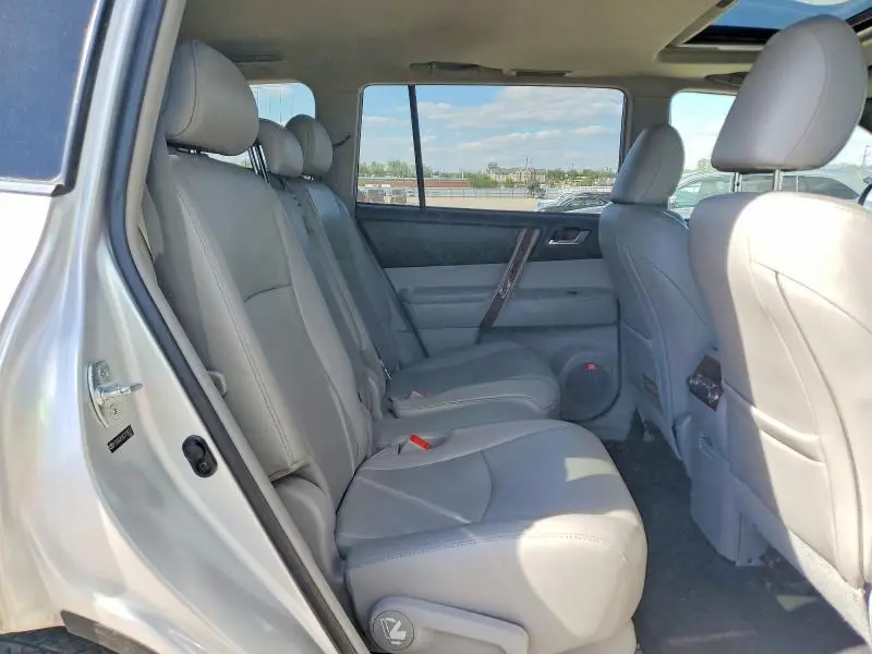 2012 TOYOTA HIGHLANDER LIMITED  