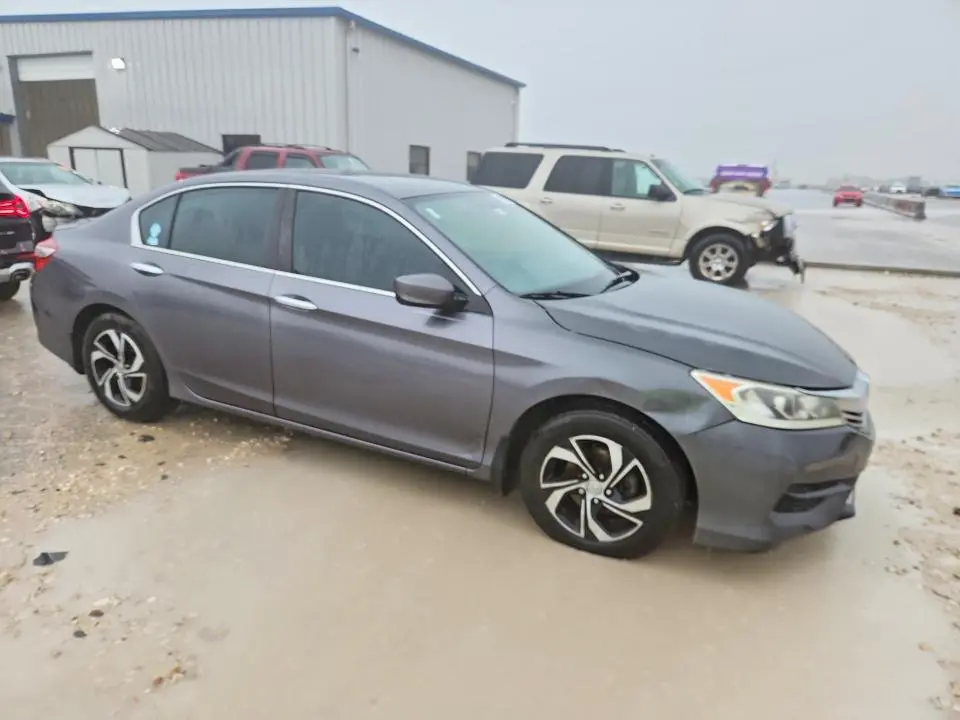 2017 HONDA ACCORD LX  