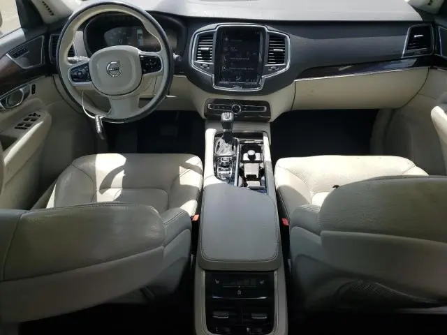 2019 VOLVO XC90 T6 MOMENTUM  
