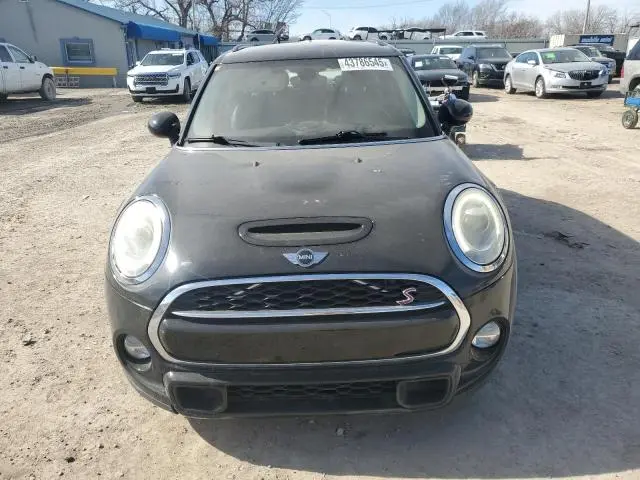 2017 MINI COOPER S  