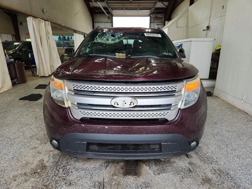 2011 FORD EXPLORER XLT  