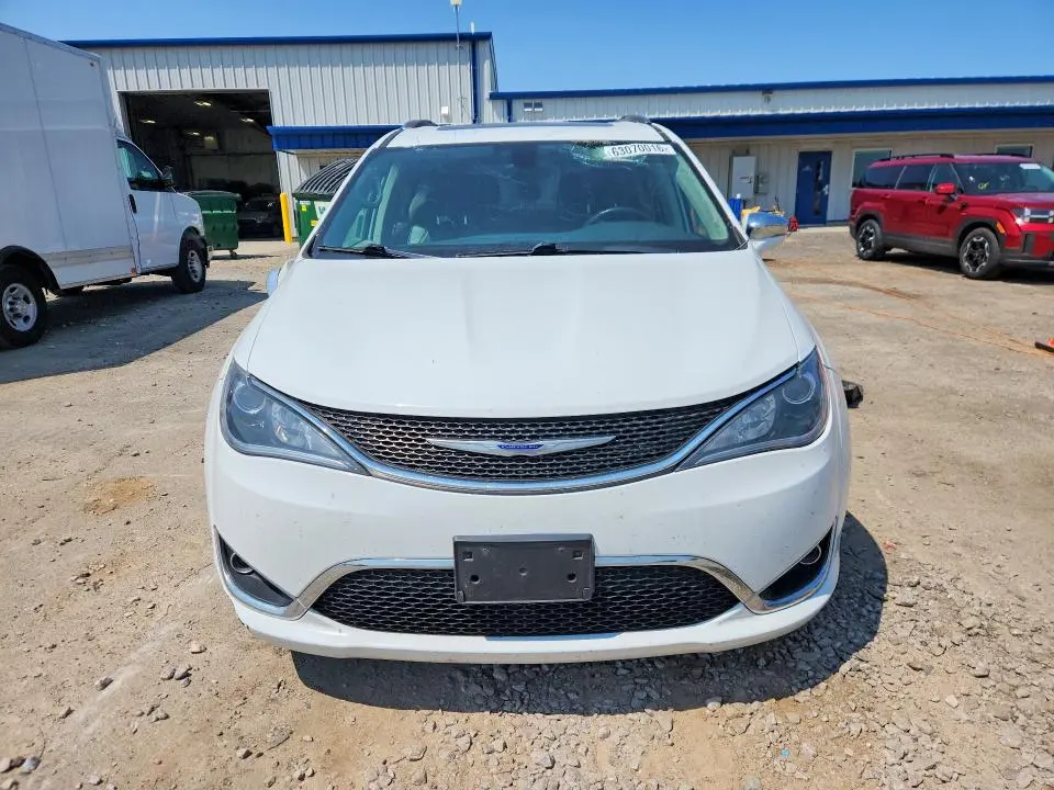 2019 CHRYSLER PACIFICA LIMITED  
