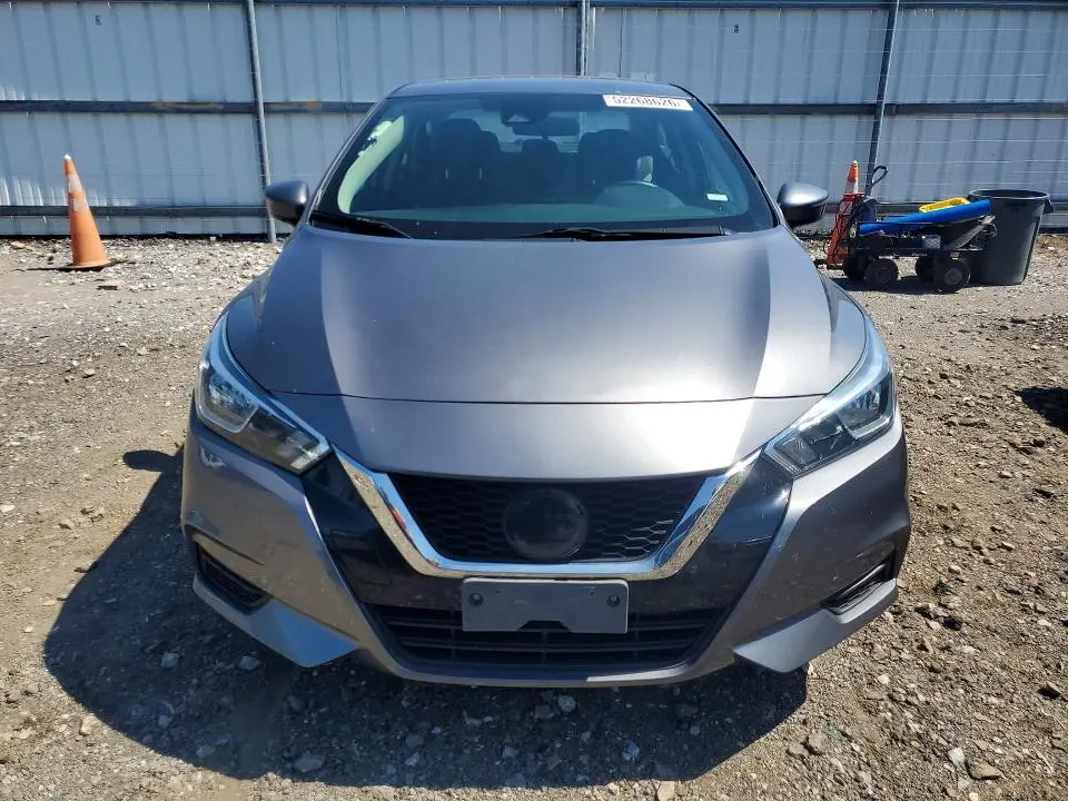 2021 NISSAN VERSA SV  