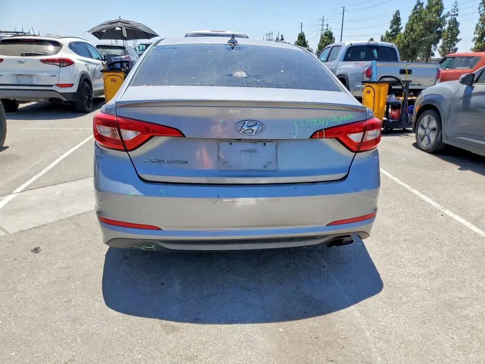 2016 HYUNDAI SONATA SE  