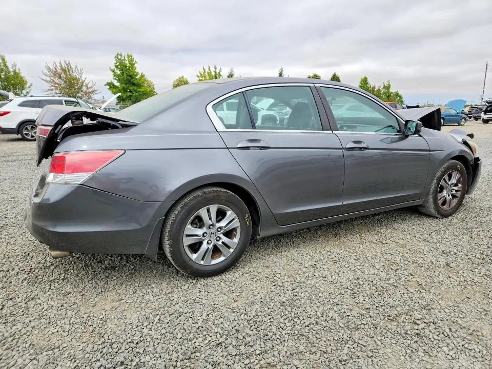 2011 HONDA ACCORD SE  