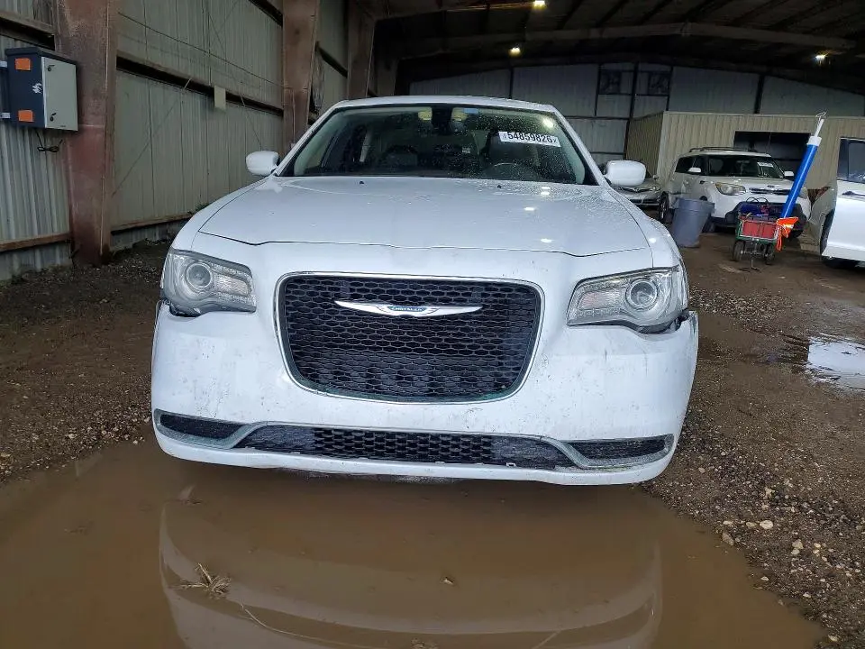 2016 CHRYSLER 300 LIMITED  
