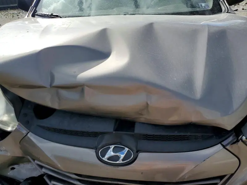 2011 HYUNDAI TUCSON GL  