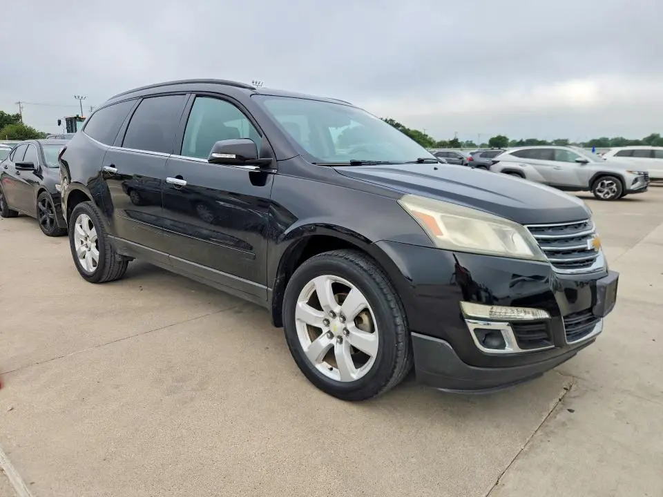 2016 CHEVROLET TRAVERSE LT  
