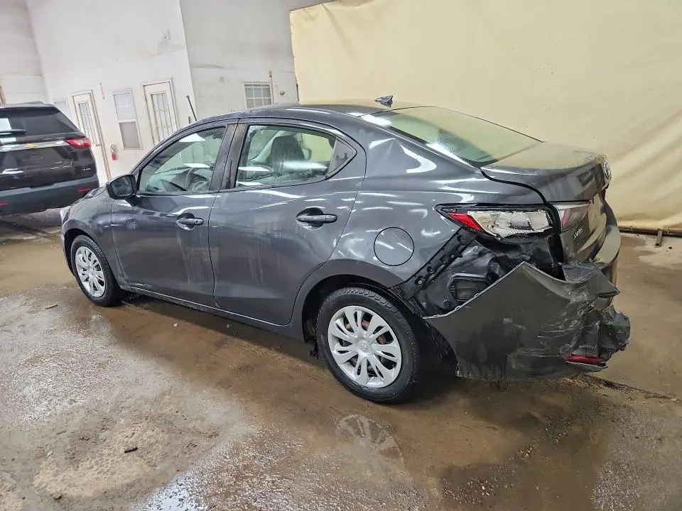 2020 TOYOTA YARIS L  