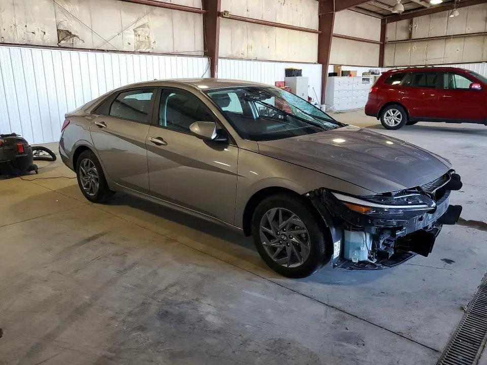 2024 HYUNDAI ELANTRA BLUE  