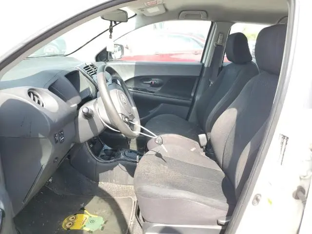 2010 TOYOTA SCION XD   