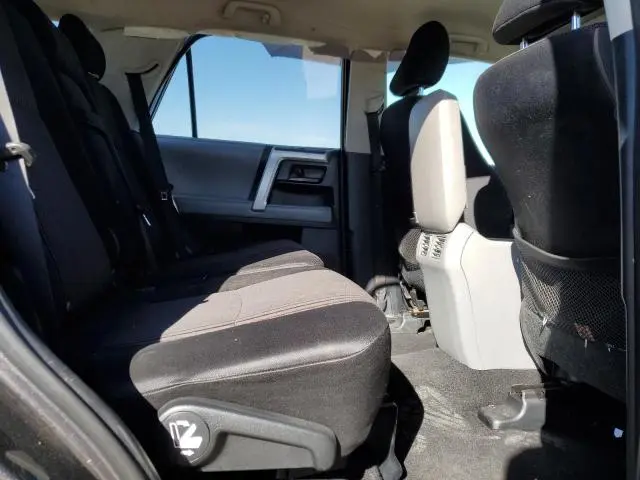 2010 TOYOTA 4RUNNER SR5  