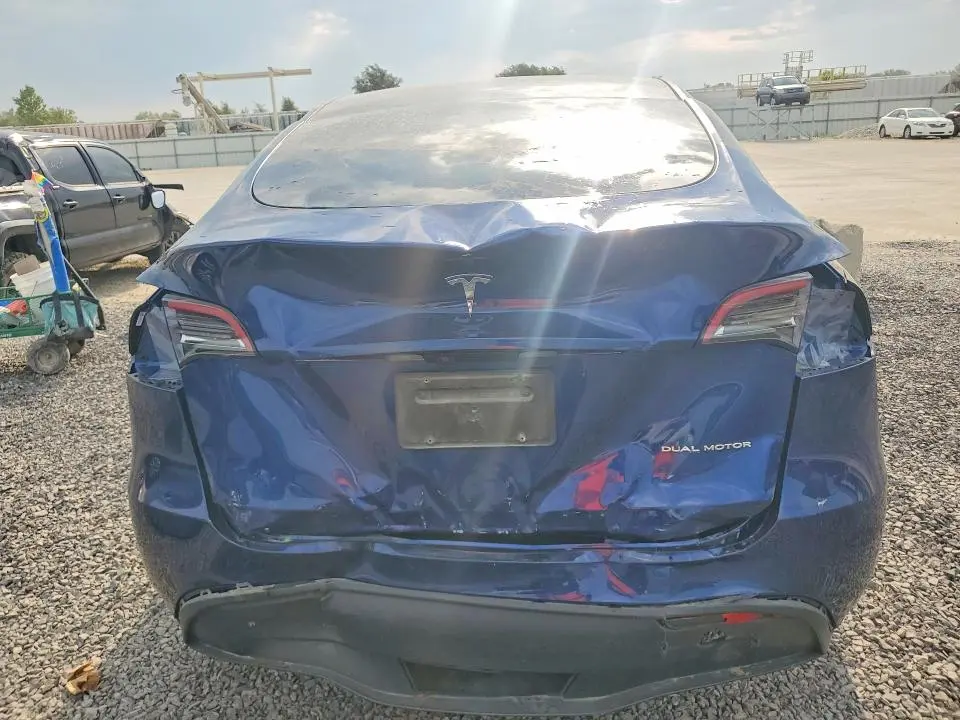 2024 TESLA MODEL Y   