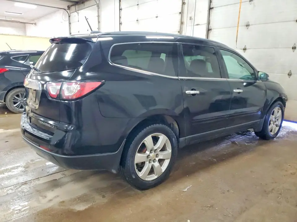 2016 CHEVROLET TRAVERSE LT  