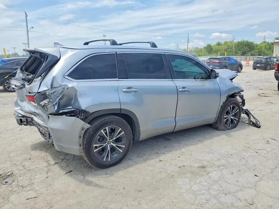 2016 TOYOTA HIGHLANDER XLE  