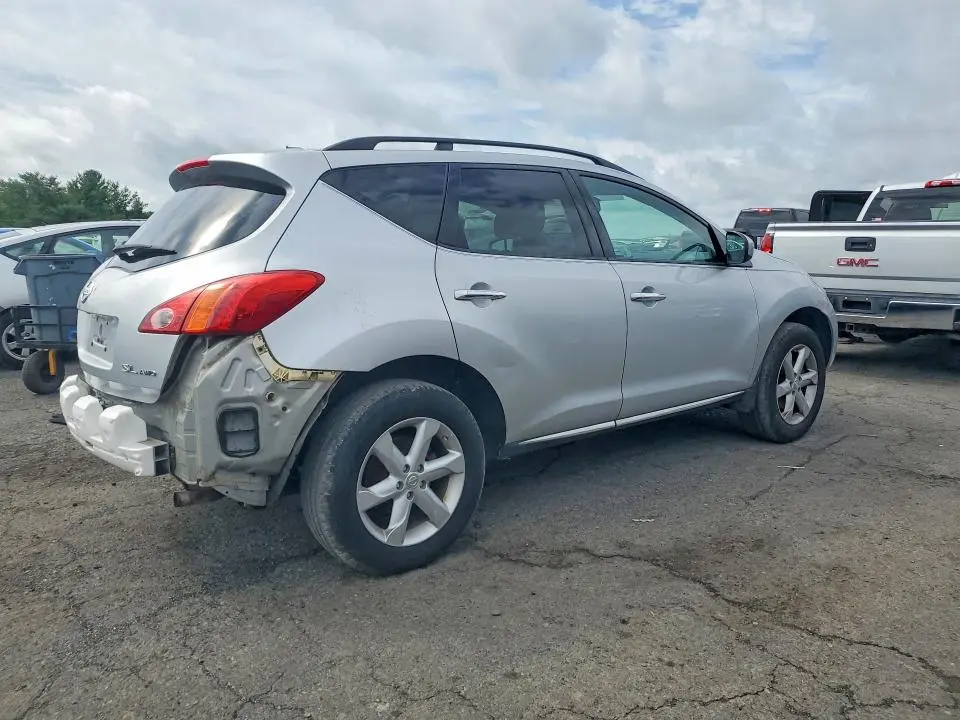 2010 NISSAN MURANO S  