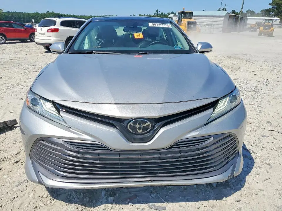 2019 TOYOTA CAMRY XLE  