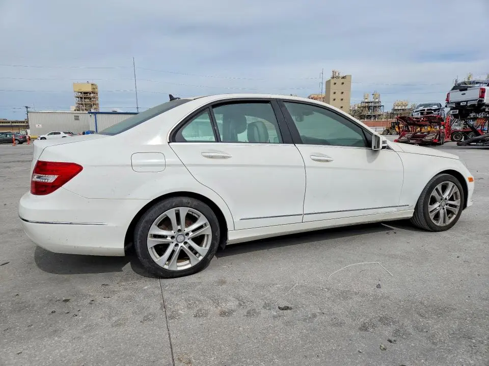 2013 MERCEDES-BENZ C 250  