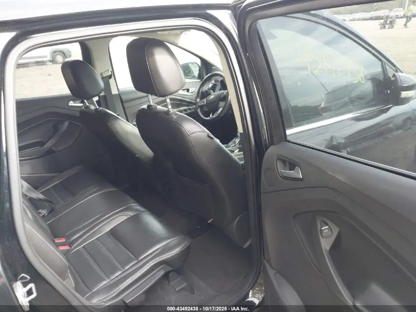 2017 FORD ESCAPE TITANIUM