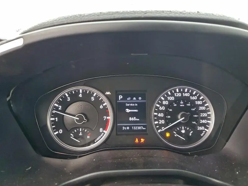 2020 HYUNDAI SANTA FE SE  